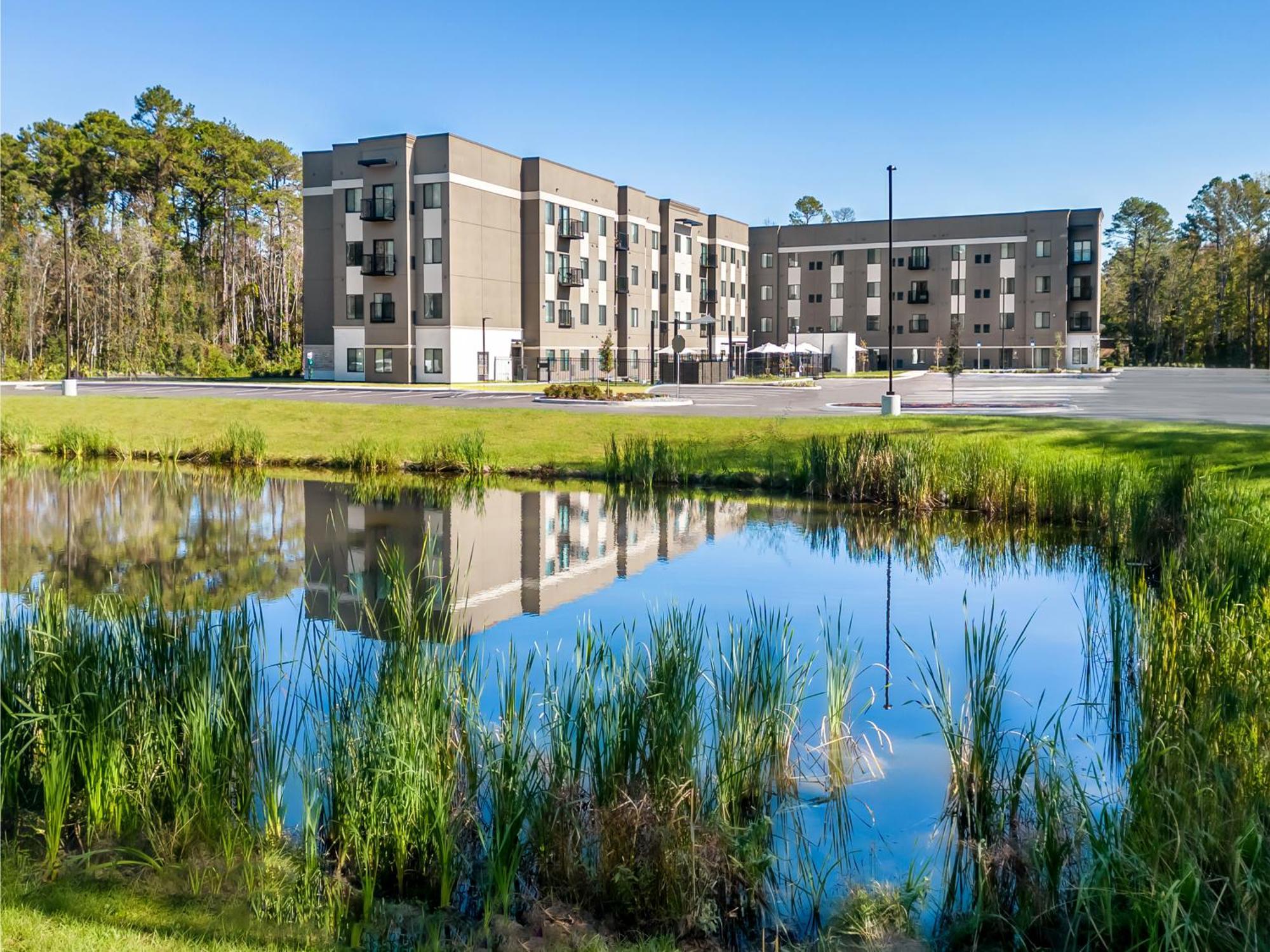Waterwalk Extended Stay By Wyndham Jacksonville Deerwood Pk Екстериор снимка