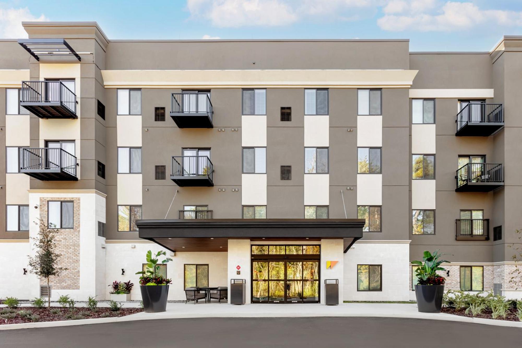 Waterwalk Extended Stay By Wyndham Jacksonville Deerwood Pk Екстериор снимка